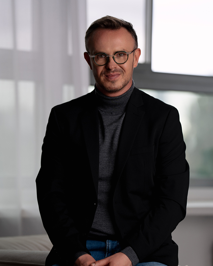 Maciej Ścibor podczas pracy z zespołem